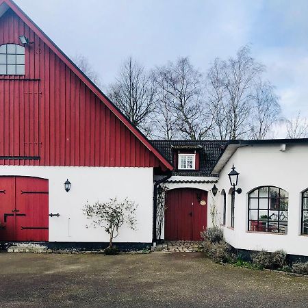 Stort Rymligt Boende Med Tva Sovrum Och Pentry I Lantlig Miljoe Hollviken Luaran gambar